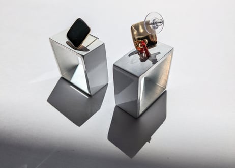 🇬🇷【Christina】3D SQUARE /ピアス