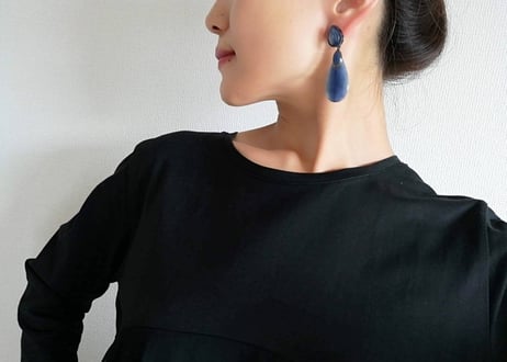 🇩🇪【SCHMUCKBASAR】KYANITE/ピアス