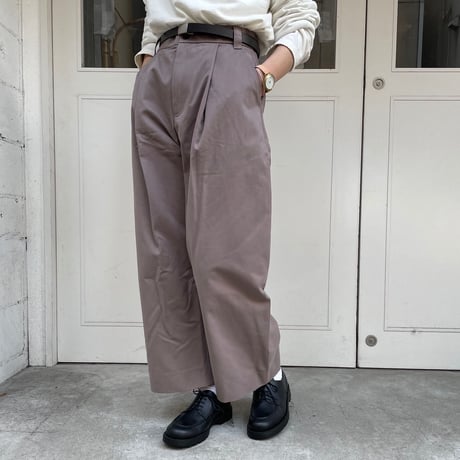 ☆  SS21 / STUDIO NICHOLSON  /  SORTE － PEACHED COTTON TWILL CLASSIC VOLUME PLEAT PANTS (CLAY) ☆