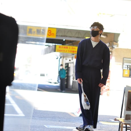 ☆ SS22 / dauerbrenner - HEMDI V SHIRT (NAVY/別注)☆