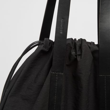 ★ Building Block / Drawstring Tote in Black Crinkle★