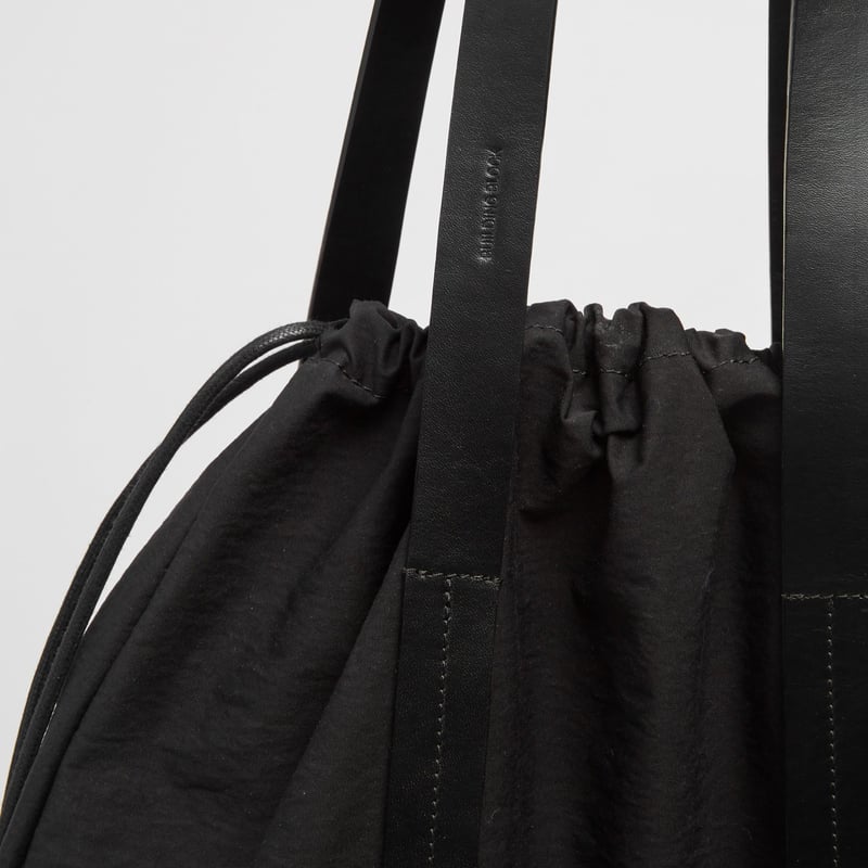 ☆ Building Block / Drawstring Tote in Black Cri