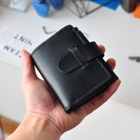 ★  NUME(ヌメ) / COW LEATHER HALF WALLET (BLACK)  ★