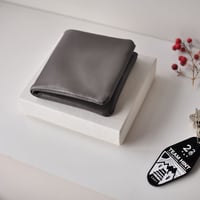 ☆  COSMIC WONDER  /  Light leather bifold wallet (GRAY) ☆