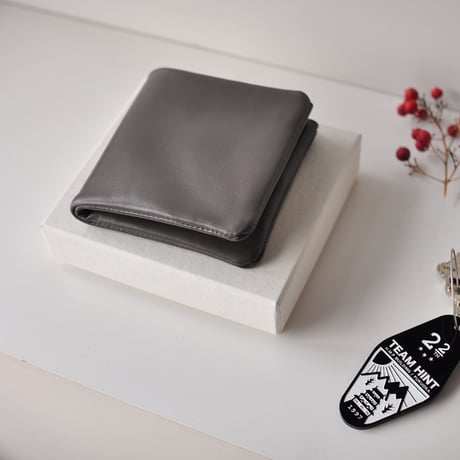 ☆  COSMIC WONDER  /  Light leather bifold wallet (GRAY) ☆