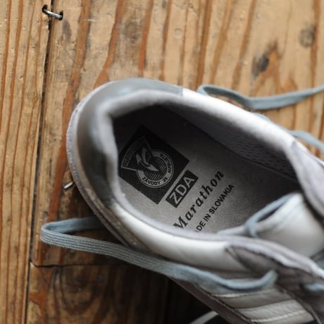 ZDA  / MARATHON 2200-F (GRAY / DK GRAY)