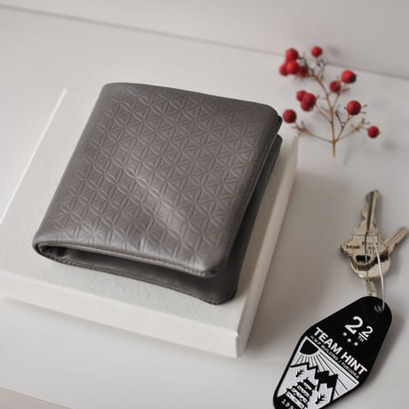 ☆  COSMIC WONDER  /  Flower of life Light leather bifold wallet (GRAY) ☆