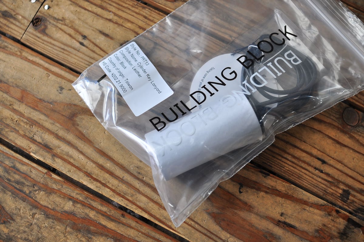 ☆ Building Block / CYLINDER KEY LANYARD (BLACK)