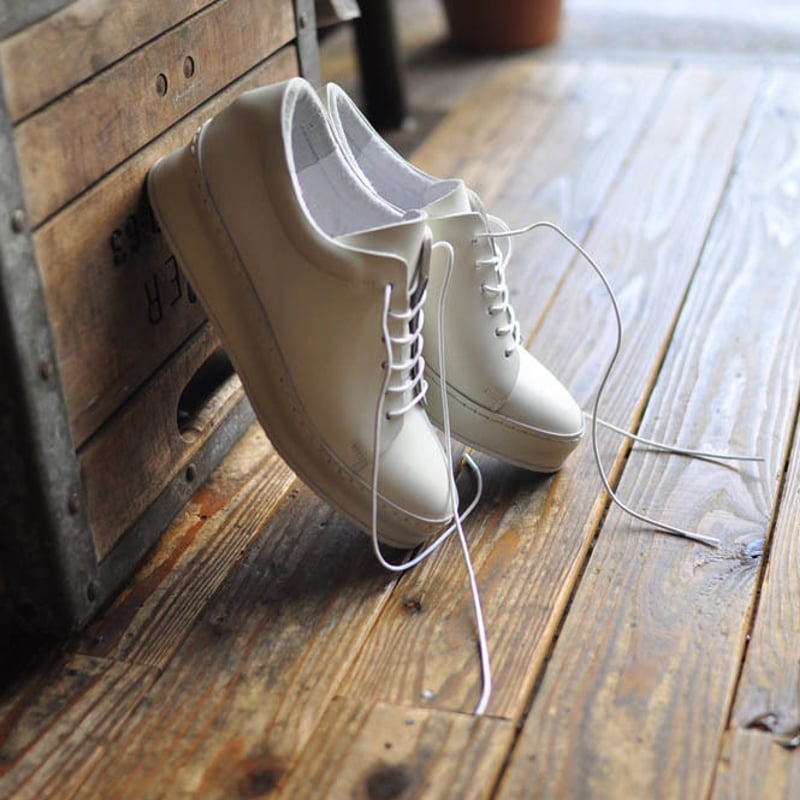 ☆ MAISON EUREKA (メゾンエウレカ) / LEATHER TRAINER SHO ☆ MAISON EUREKA (メゾンエウレカ) / LEATHER TRAINER SHO