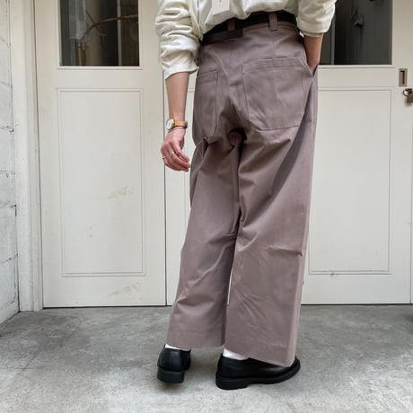 ☆  SS21 / STUDIO NICHOLSON  /  SORTE － PEACHED COTTON TWILL CLASSIC VOLUME PLEAT PANTS (CLAY) ☆
