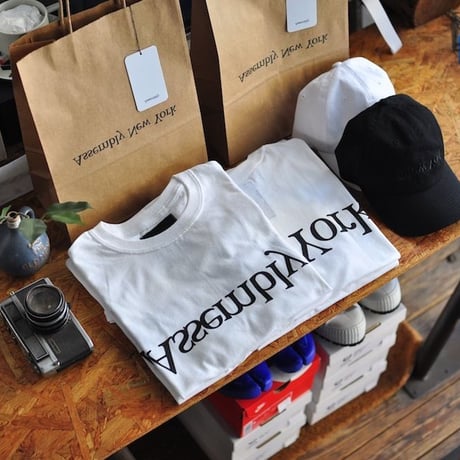 ★ ASSEMBLY NEW YORK / ヒント別注 LOGO S/S T SHIRT  (WHITE) ★