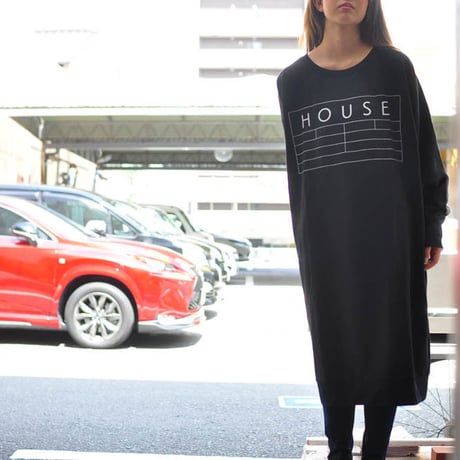 ★ House of the very island's (ハウスオブザベリーアイランズ) / OVERSIZED SWEATER (BLACK) ★