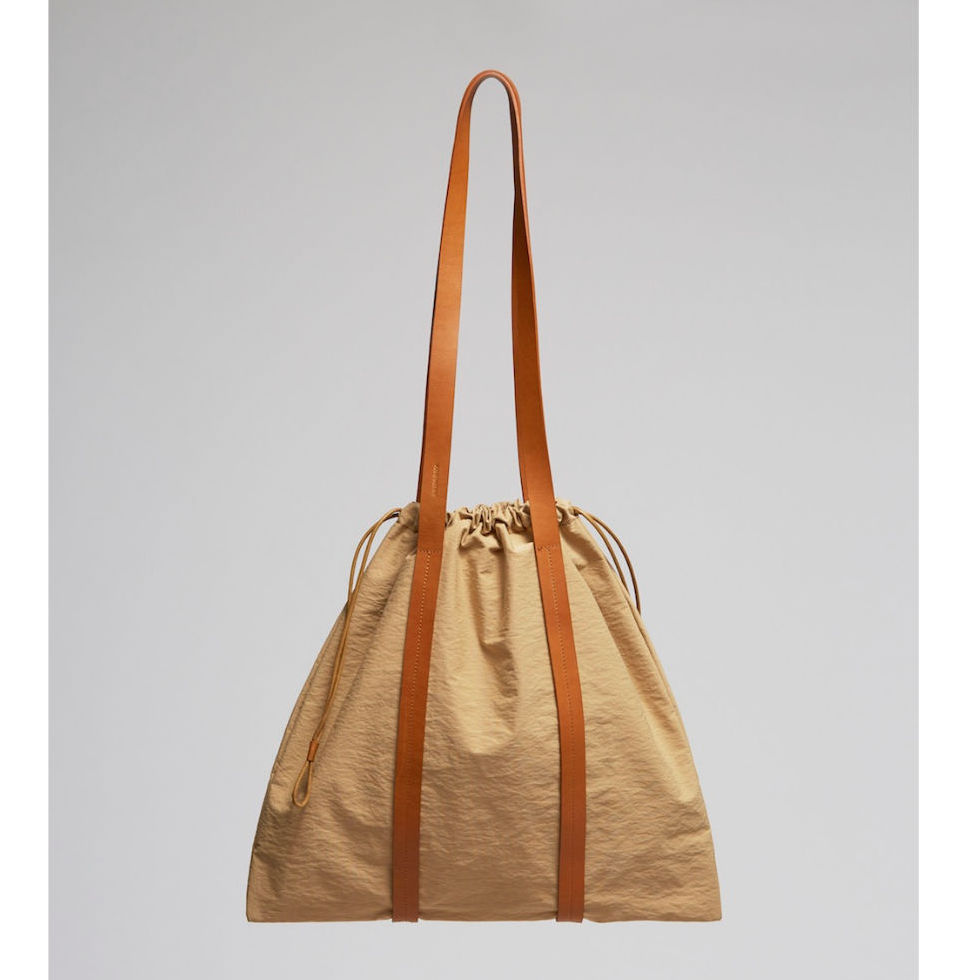 Building Block / Drawstring Tote in Khaki Crinkle