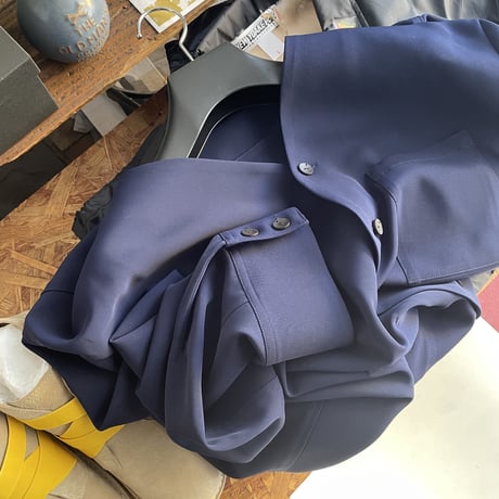 ☆ SS22 / dauerbrenner - HEMDI V SHIRT (NAVY/別注)☆
