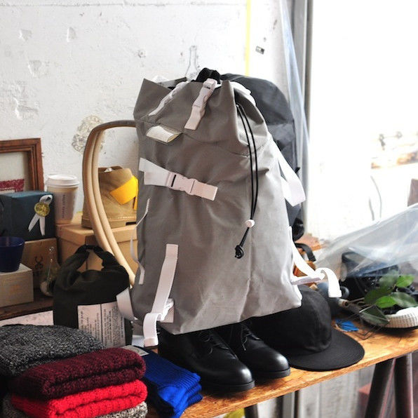 ☆ MACROMAURO (マクロマウロ) / KAOS BACKPACK SMALL (GR...