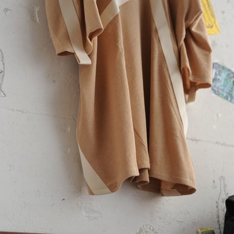 ★ House of the very island's / DECONSTRUCTED T-SHIRT WITH DOLMAN SLEEVES ★