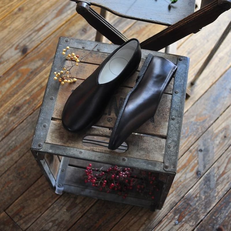 COSMIC WONDER ⭐︎ folk shoes COSMIC WONDER ／Naturally-tanned leather folk sh