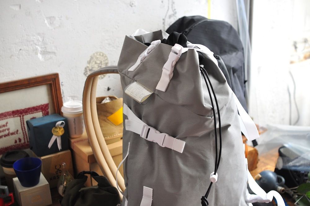 ☆ MACROMAURO (マクロマウロ) / KAOS BACKPACK SMALL (GR...
