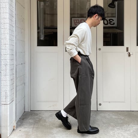☆  SS21 / STUDIO NICHOLSON  /  SORTE － PEACHED COTTON TWILL CLASSIC VOLUME PLEAT PANTS (KELP) ☆