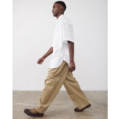 ☆  20SS / STUDIO NICHOLSON  /  "BEN" Peached Cotton Twill Volume Pleat Pant  (TAN) ☆