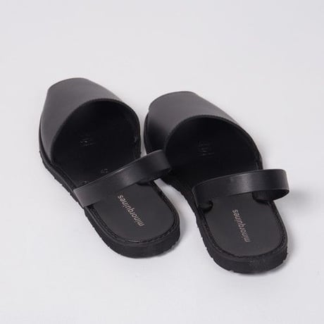 ★ " minorquines (ミノキネス) " AVARCA サンダル (BLACK) ★