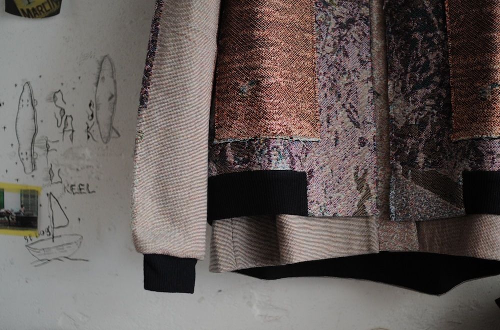 FFIXXED STUDIOS / W BOMBER | Welcome to hint mo