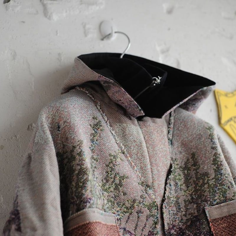 FFIXXED STUDIOS / W BOMBER | Welcome to hint mo