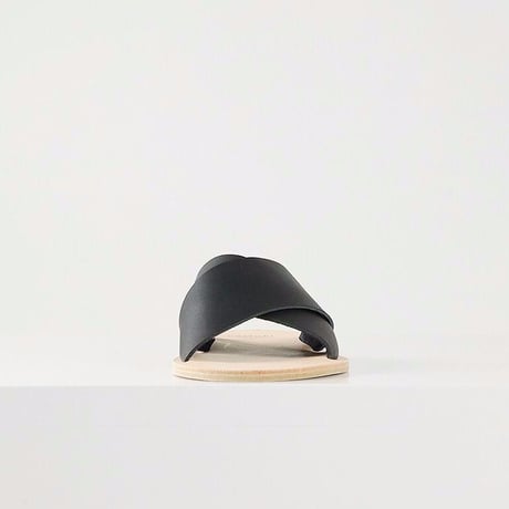 ★ FAUVEL - FLAT CROSS SANDAL (BLACK) ★