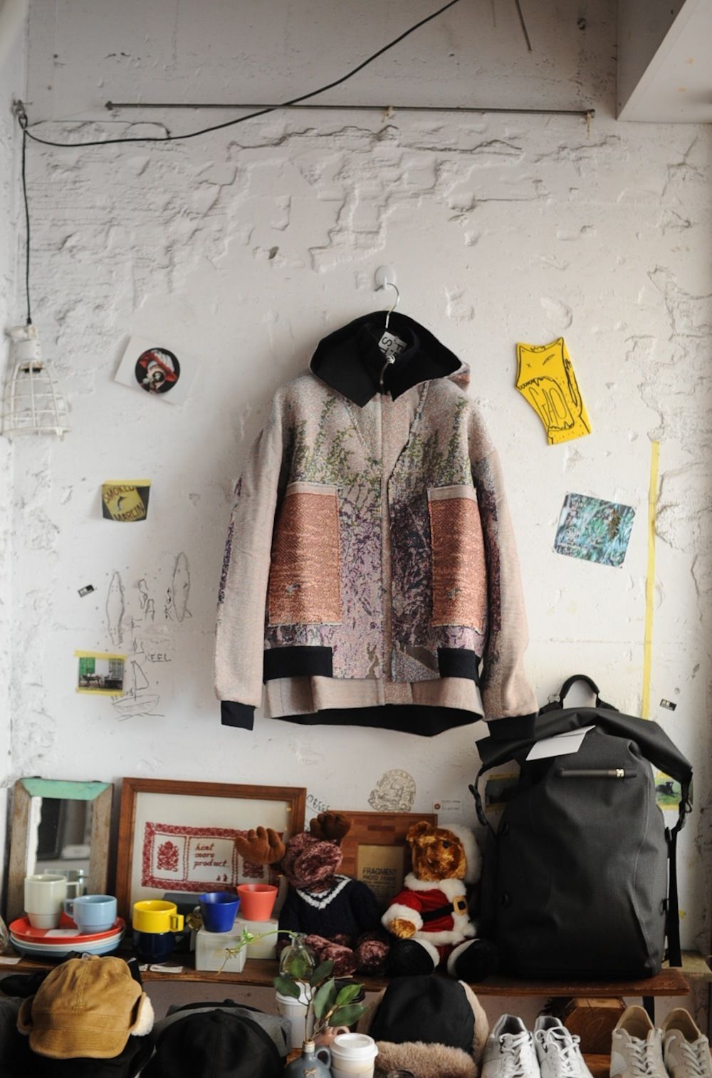 FFIXXED STUDIOS / W BOMBER | Welcome to hint mo
