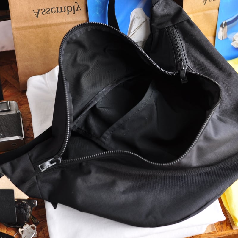 NL ニール　Fraser ボディバッグ ファスナー付き Fraser – NL