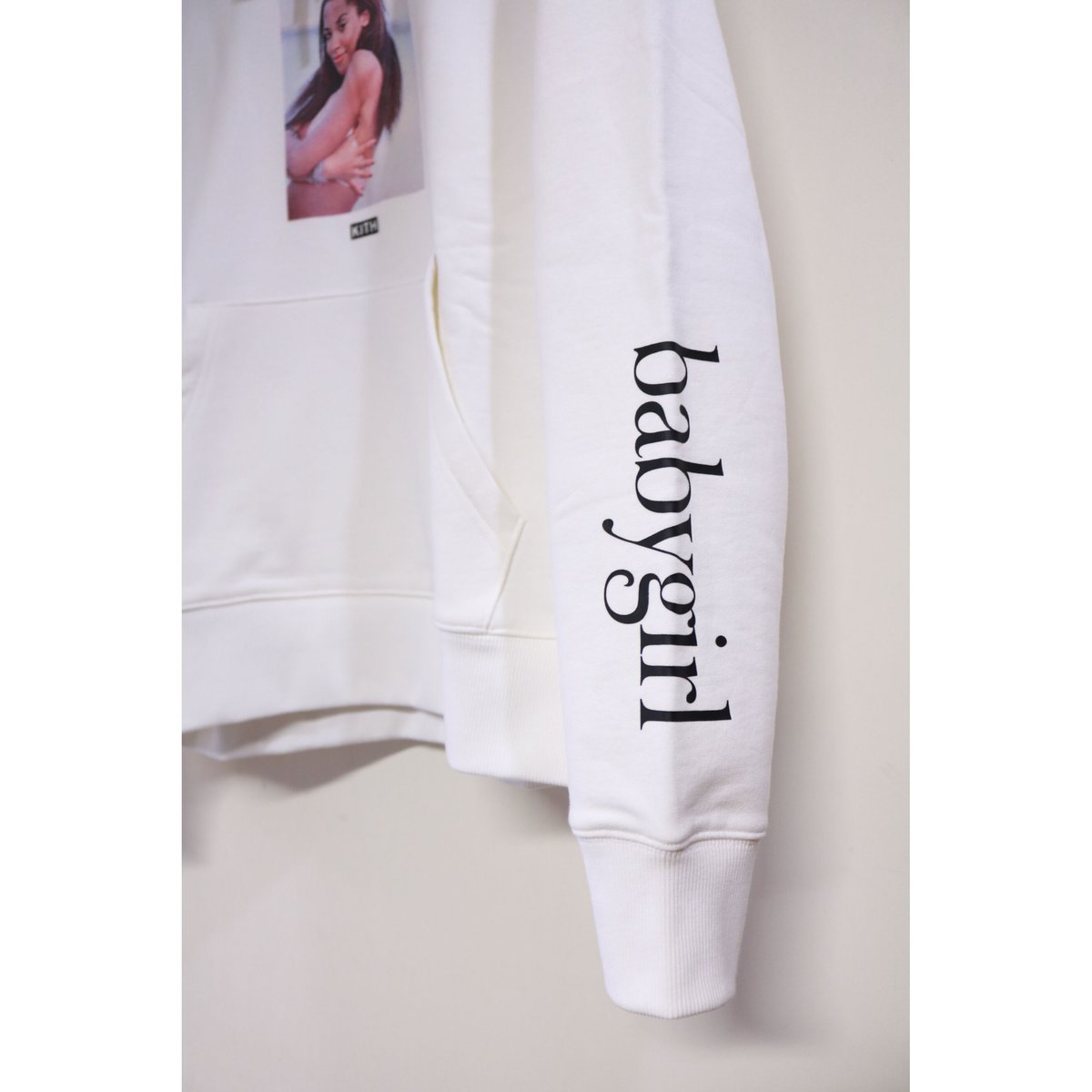 Kith Aaliyah Collection スウェットシャツ ボックスロゴ Kith Aaliyah ヴィンテージ風 Tシャツ 黒 XXL - メルカリ