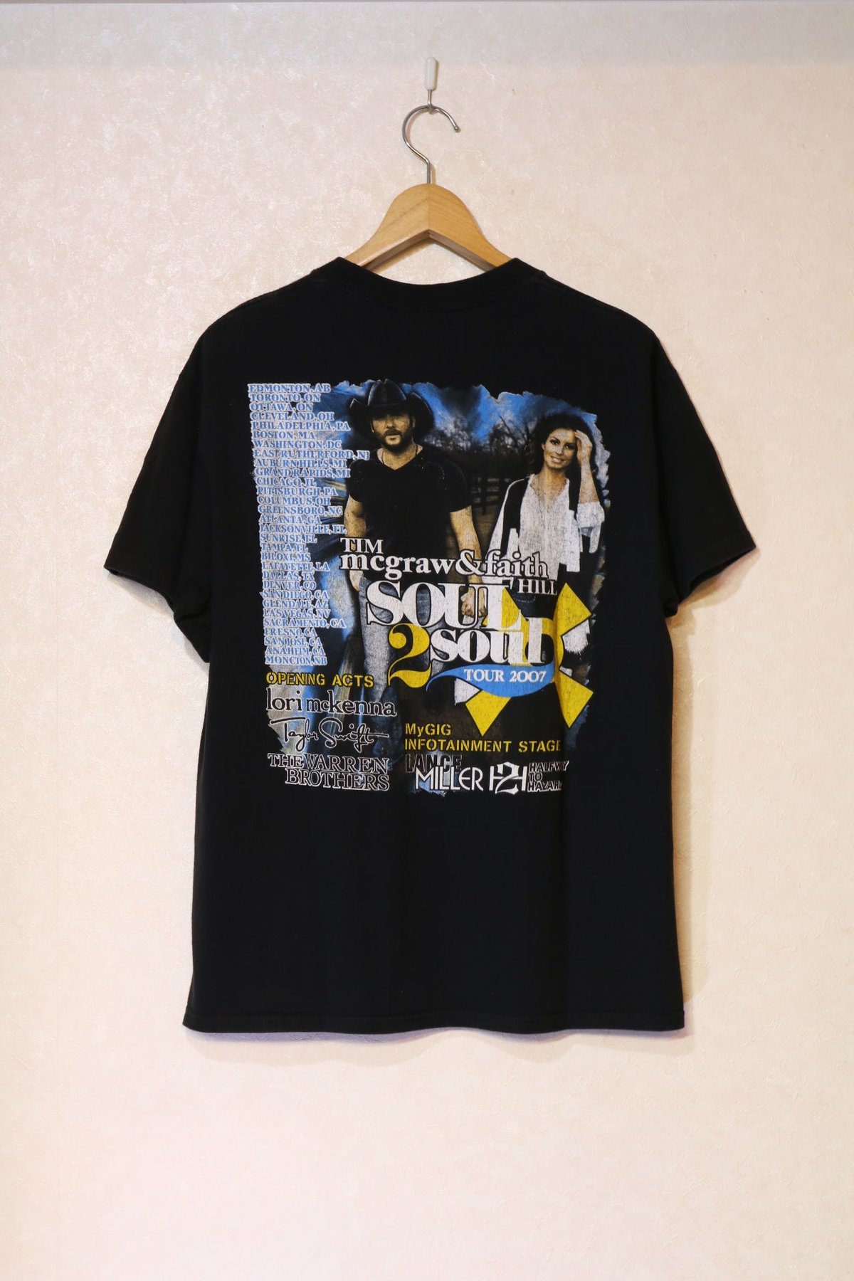 ART SAVES ME Tシャツ BUMBERSHOOT 2001 古着レアT ART SAVES ME Tシャツ BUMBERSHOOT 2001 古着レアT