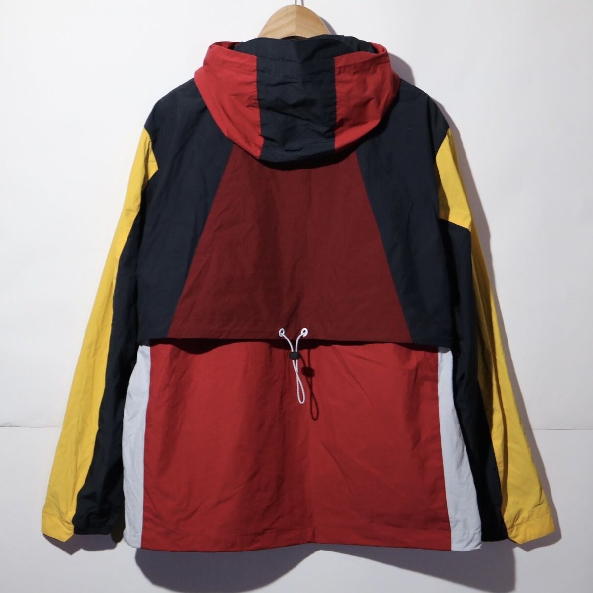kith ナイロンジャケット KITH Colorblocked Windbreaker W Hood Red Multi