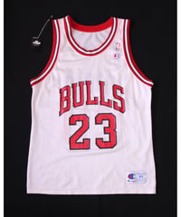 【古着】CHAMPION NBA BULLS Michael Jordan 23 Jersey Top White/Red Size 44 (M)