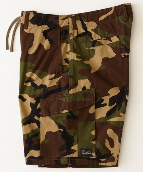 FAT　DEFCON　ショートパンツ　ハーフパンツ WOODLAND  迷彩　カモ  ファットサイズ
