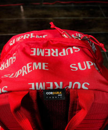 Supreme バックパック（レッド）