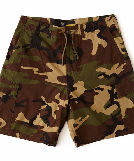 FAT　DEFCON　ショートパンツ　ハーフパンツ WOODLAND  迷彩　カモ  ファットサイズ