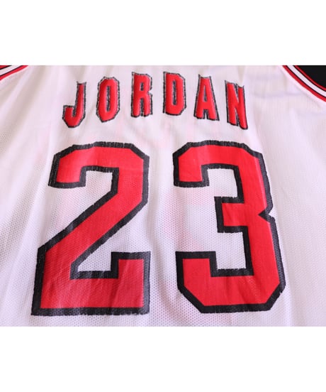 【古着】CHAMPION NBA BULLS Michael Jordan 23 Jersey Top White/Red Size 44 (M)