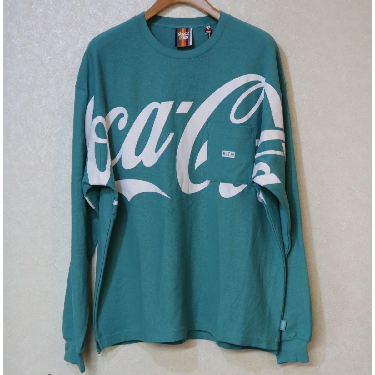 【希少！】KITH WOMEN x COCA-COLAコラボレアパーカー⭐︎ 希少！】KITH WOMEN x COCA-COLAコラボレアパーカー⭐︎