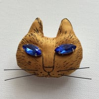 ネコのブローチ ゴールド