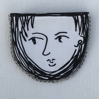 ポケット型ブローチ 女
