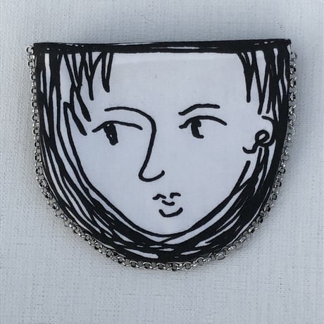 ポケット型ブローチ 女
