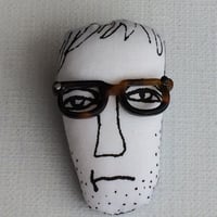 眼鏡の男