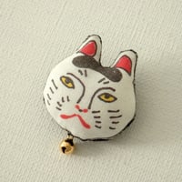 豆シリーズ　猫　ブローチ