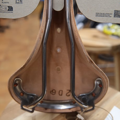 BROOKS B17 UTMOST NATURAL