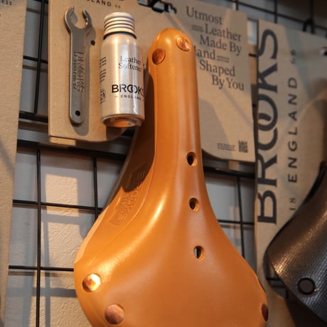 BROOKS B17 UTMOST NATURAL
