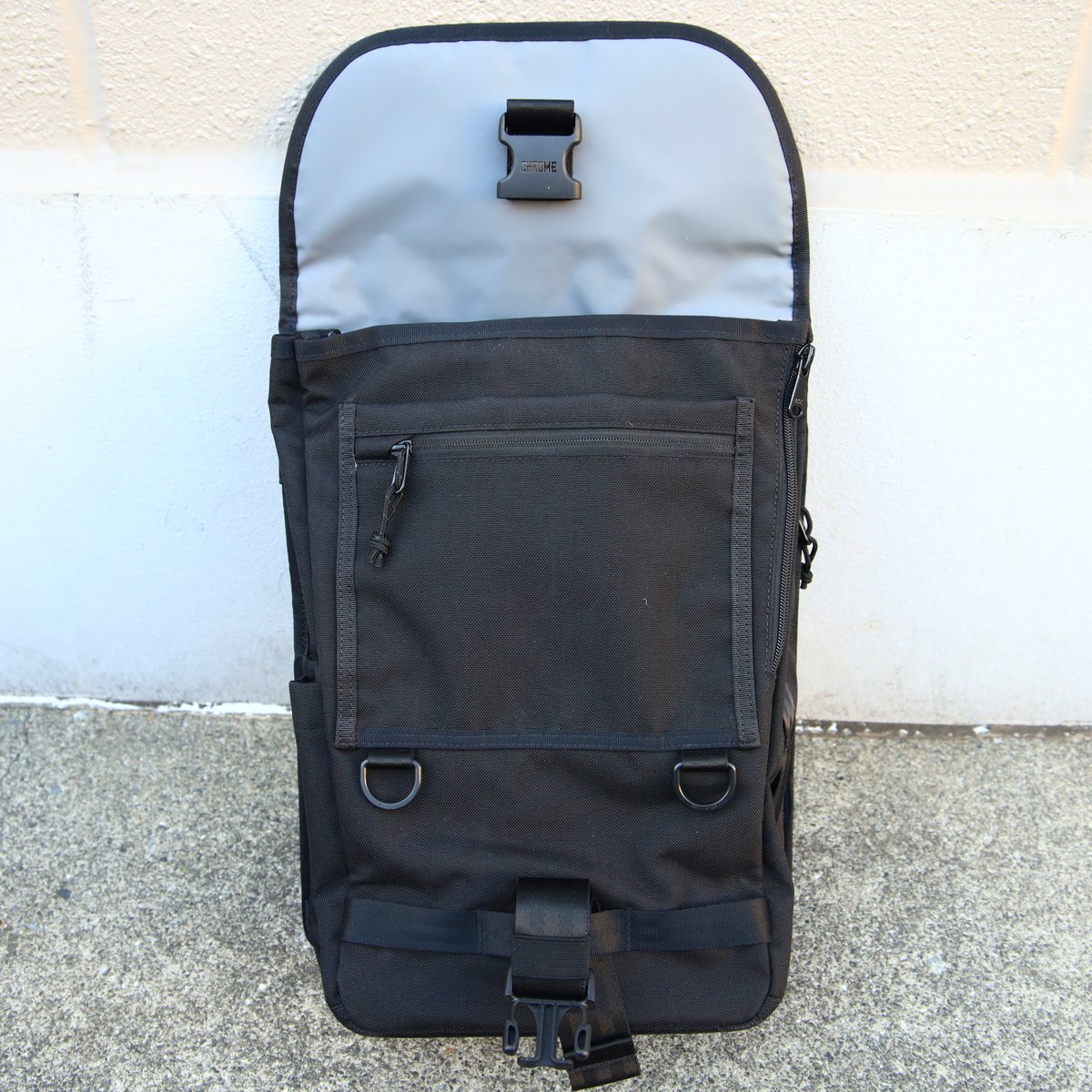 CHROME VERSATILE BACKPACK | WADACYCLE online store CHROME VERSATILE BACKPACK | WADACYCLE online store