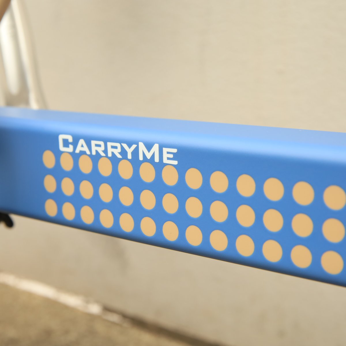CARRYME CARRYME【カラー:限定ブルー】（本体価格：{,800） ※店頭受