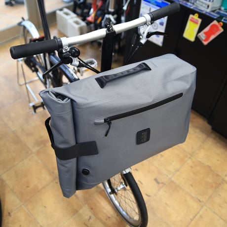 BROMPTON Borough Waterproof Backpack M + Frame Graphite