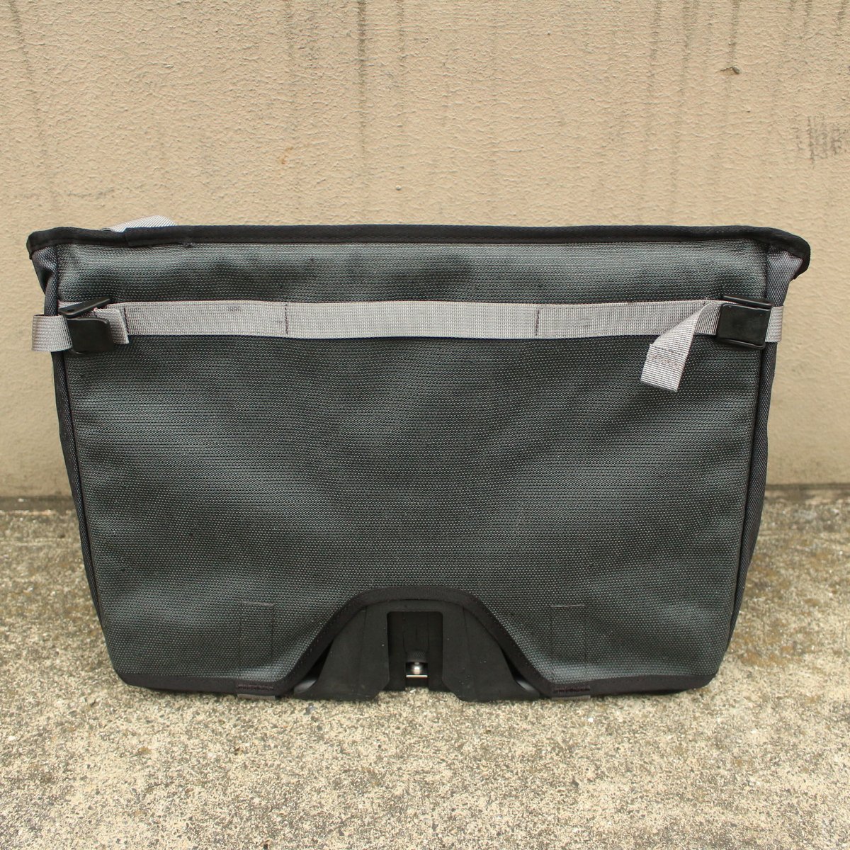 BROMPTON Basket Bag 23L [Dark Grey] | WADACYCL